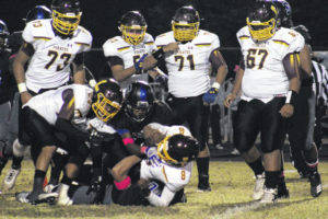 Bailey gets 200th win as Fighting Scots shut out Pirates