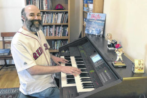 Virtual 7th-inning stretch brings ballpark feeling home