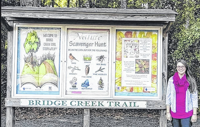 125713834_web1_Library