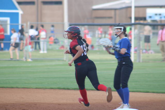 130539486_web1_IMG_9074
Spring Hills Haydynn Lowery (15) rounds second base during Tuesdays middle school rivalry game against Carver at Scotland in Laurinburg.
Brandon Hodge | The Laurinburg Exchange