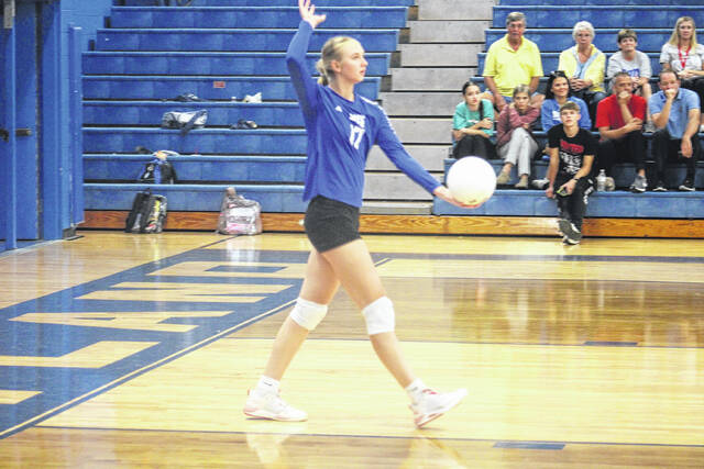 130906550_web1_IMG_0790
Nora Teasley prepares to serve the ball during Thursday nights matchup with Lee County at Scotland High School.
Andrew Smolar | The Laurinburg Exchange