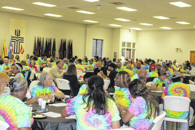 130909561_web1_Front
A record 303 individuals registered to take part in this years Day of Caring held by the United Way of Scotland County. To learn more about the United Way of Scotland County and the nonprofits they service, call 910-276-6064 or uwscotco@gmail.com.
Tomeka Sinclair | The Laurinburg Exchange