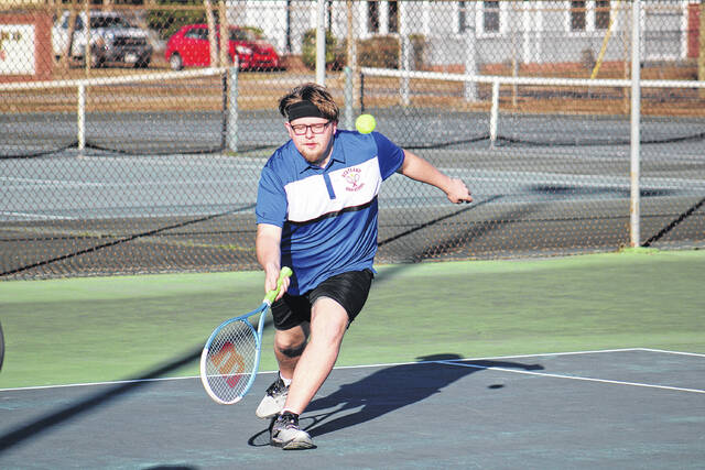 131428658_web1_IMG_4065
The Scotland boys tennis team fell on the road to the Lee County Yellow Jackets in Sanford on Tuesday afternoon. The previously fell to Lee County back in the middle of March.
Andrew Smolar | The Laurinburg Exchange