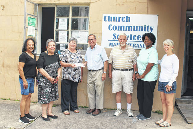 131610997_web1_IMG_5657
Montpelier Presbyterian Church in Wagram came together to donate $1,000 to Church and Community Services of Scotland County recently. Ramsden and several church members personally delivered the check, which will go toward rent and utility assistance for local residents in need.
Tomeka Sinclair | The Laurinburg Exchange