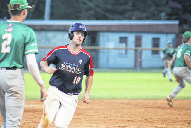 131660137_web1_IMG_8020
Highland Hooligans Ty Clifton rounds second and heads for third during a July 1 matchup versus the Oak Island Loggerheads.
Travis Petty Jr | The Laurinburg Exchange