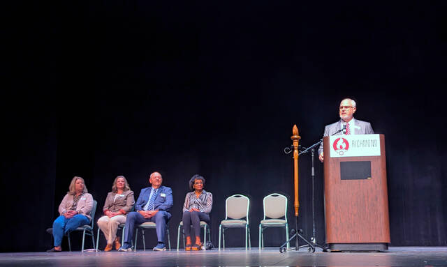 131878780_web1_Convocation_FA2025