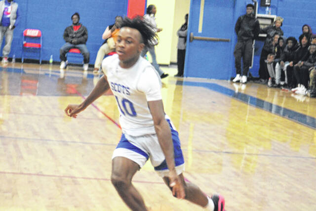 <p>Sophomore guard Nazire Campbell(10) drives toward the basket for Scotland High against St.Pauls on Dec. 2, 2025, finishing with 16 points. </p>
<p>Travis Petty Jr | The Laurinburg Exchange</p>