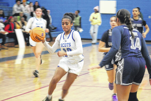 Scotland freshman Nevaeh Lewis (10) pushes the ball in transition against a Purnell Swett defender on Feb. 6, 2026.
Travis Petty Jr | The Laurinburg Exchange